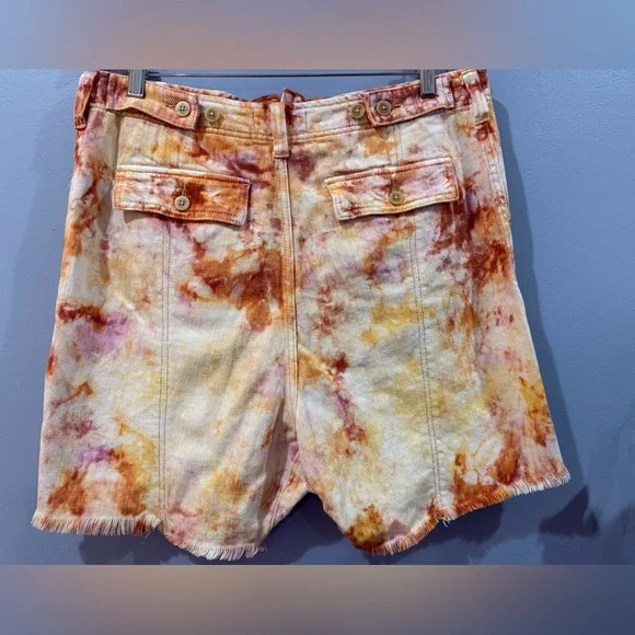 We The Free She's A Legend Orange Apricot Tie-Dye
Bermuda Shorts Size 12 - Picture 8 of 16